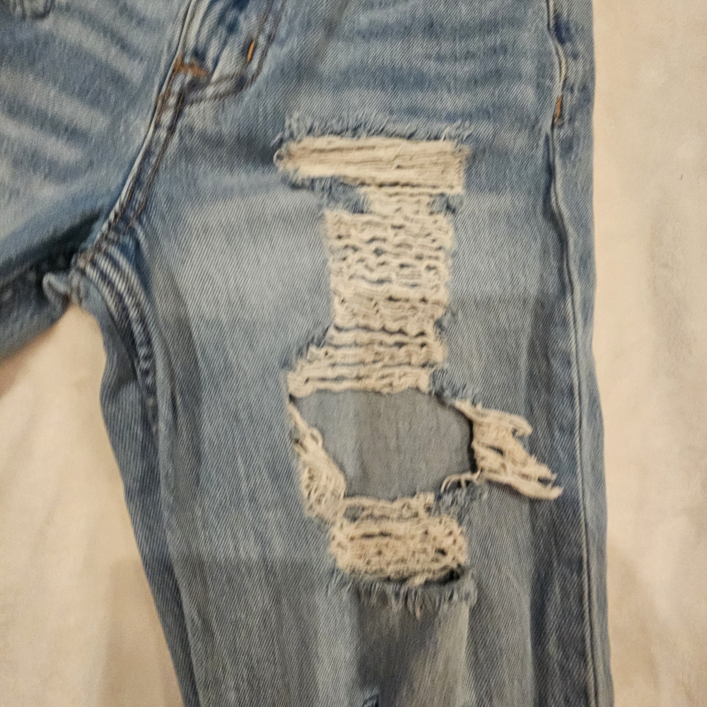 Aeropostale Ripped Light Blue Boyfriend Jeans - Picture 5 of 14